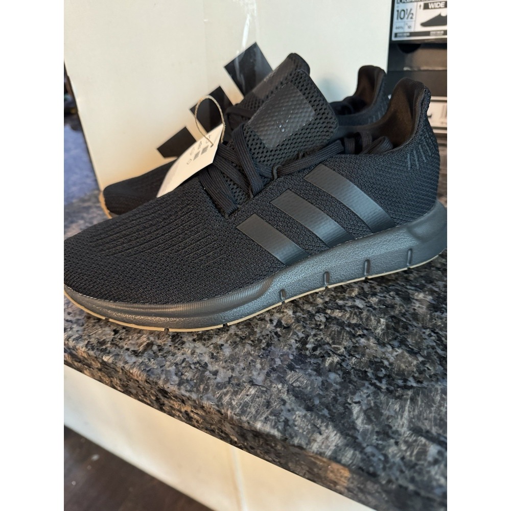 IE7476 Men's adidas Originals Swift Run 1.0 Casual Shoes Sneakers Sz 8 Black